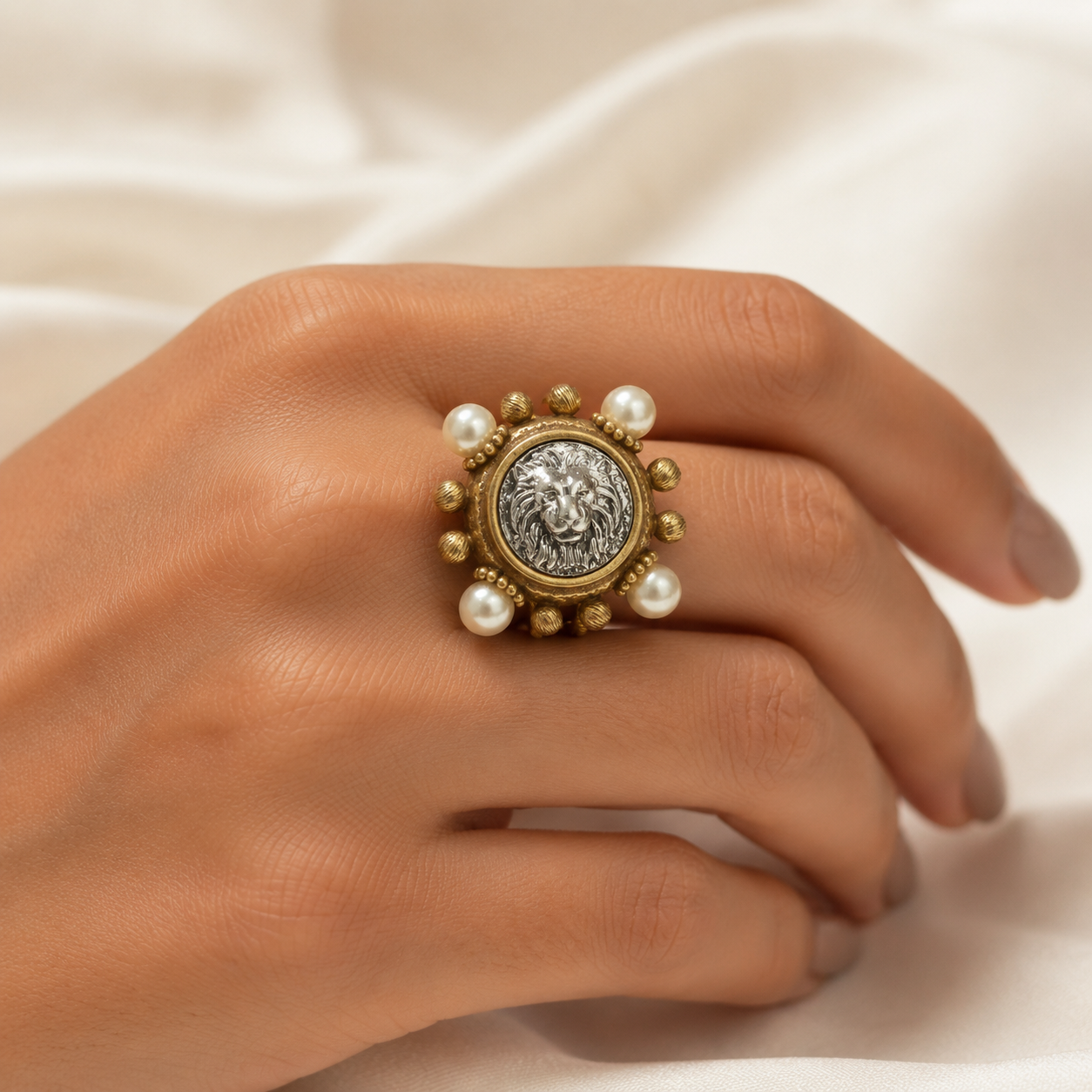 Leonessa Sovereign Ring