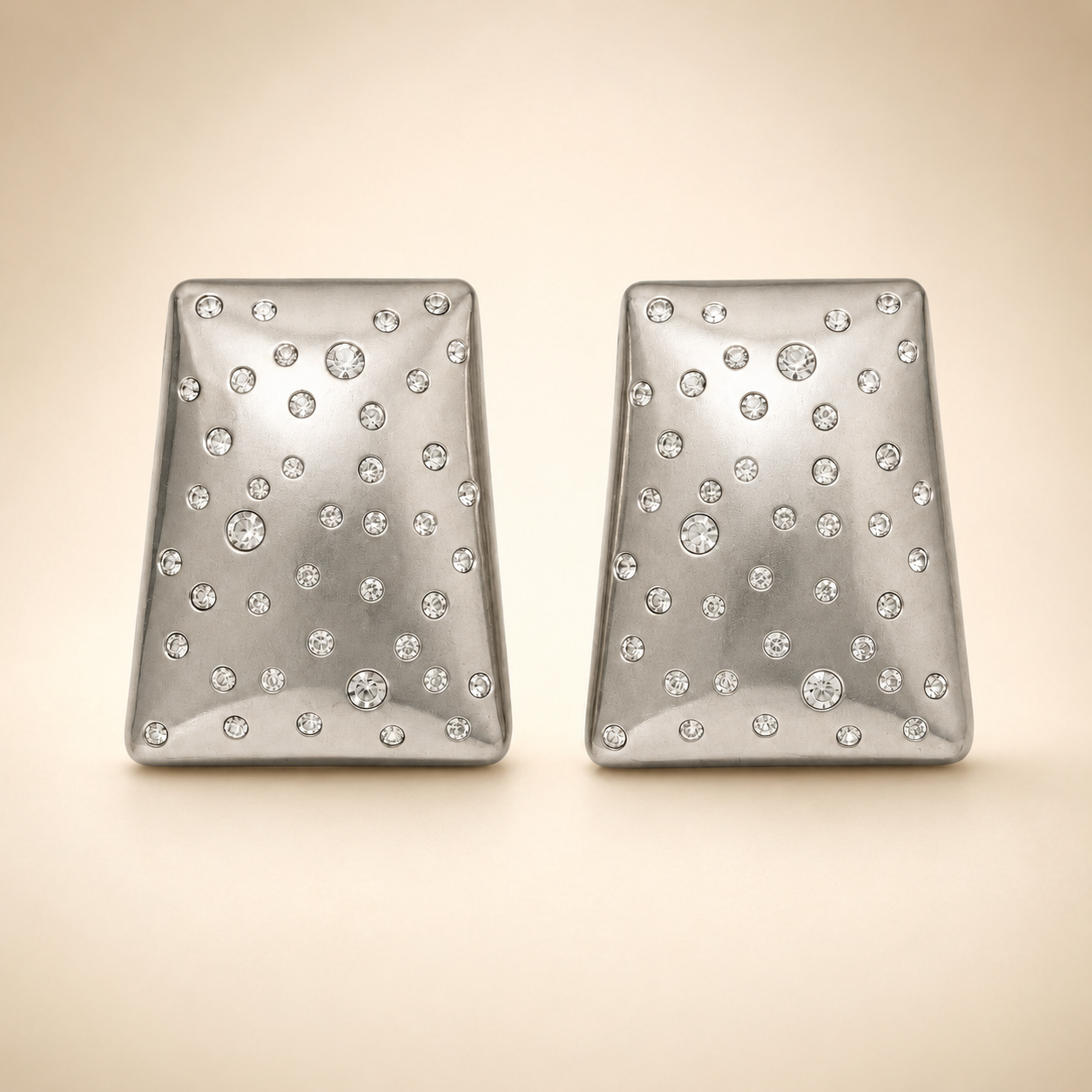 The Nova Scatter Studs
