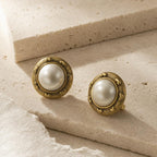 Amour Pearl Studs